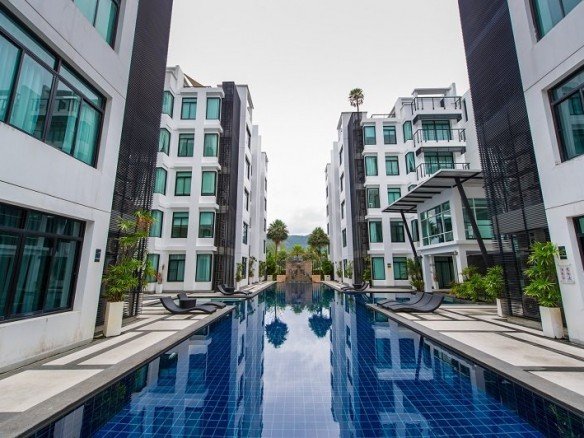 Well Maintained 4 Bed Condo in Kamala for Sale – 1252