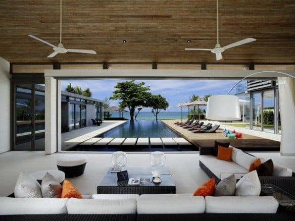 DVR85 – Private Beachside Villa