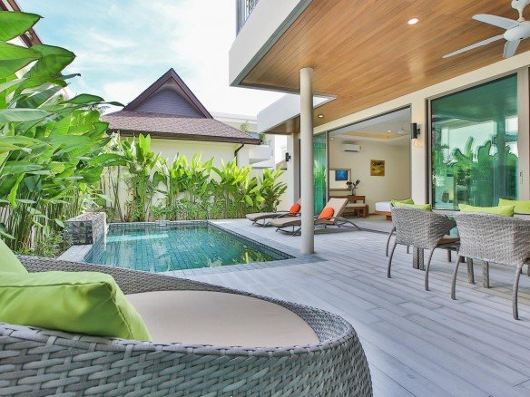 4 Bedroom Pool Villa in Rawai – 5025