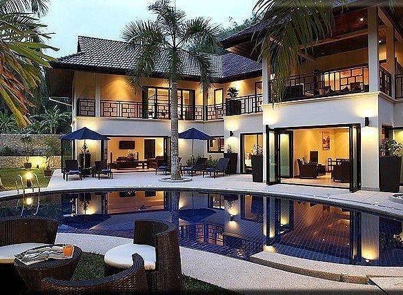 DVR55 – Palatial Villa