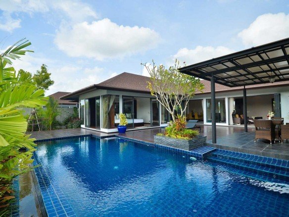 Lake View Pool Villas Close to Laguna – 5003