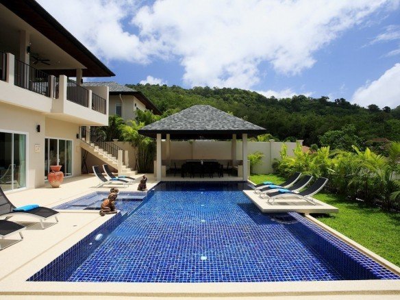 Spacious and Contemporary 7 Bedroom Villa in Naiharn -5051