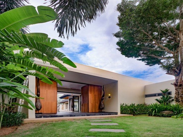 5 Bedroom Courtyard Villa for Sale Cherngtalay -5175