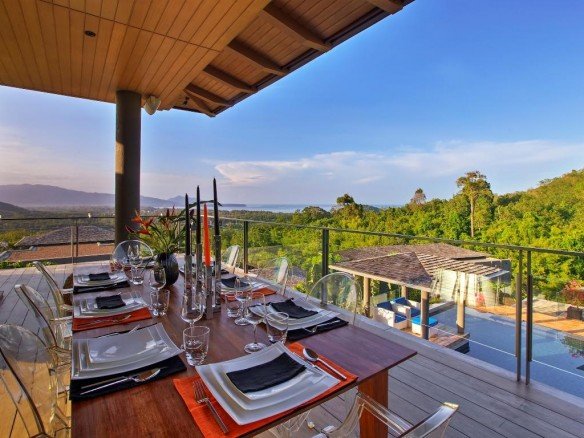 DVR185 – Luxurious Layan Villa