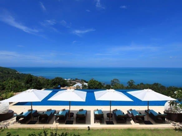 DVR321 – Sophisticated Beach Front Villa