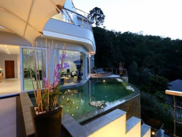 DVR102 – Modern Sea View Villa