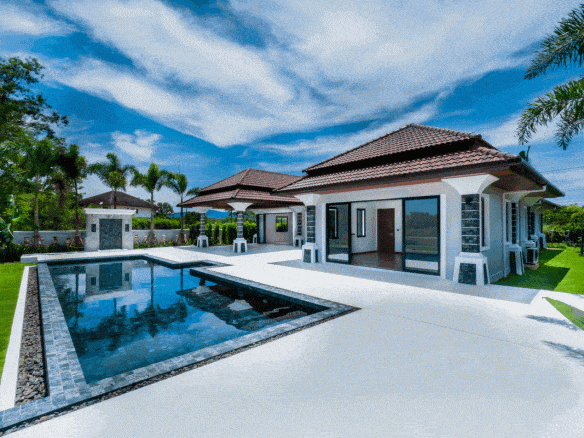 4 Bedroom One-Story Pool Villa in Laguna Estate -5134