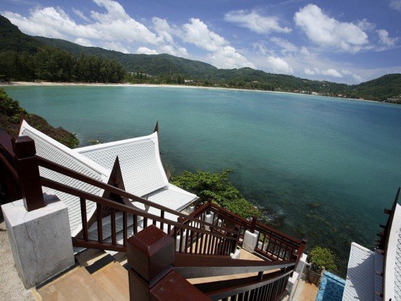 DVR115 – Luxurious Ocean Front Villa