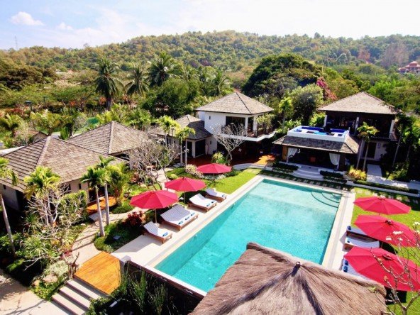 Luxury Villa in Pattaya for Rent - DVR601 26