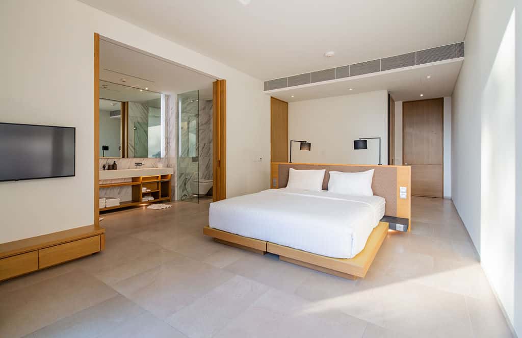Absolute Beachfront: MontAzure Private Pool Residence (Foreign Freehold)