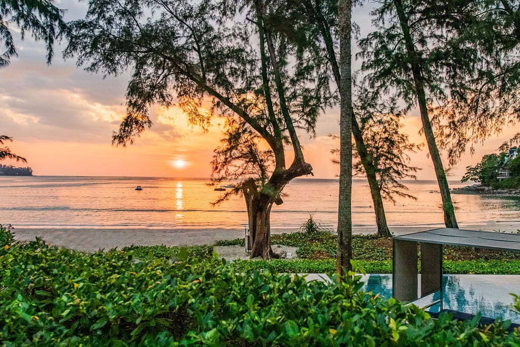Absolute Beachfront: MontAzure Private Pool Residence (Foreign Freehold)